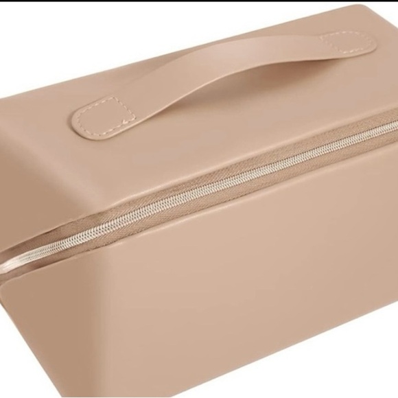 Large Capacity Travel Cosmetic Bag - Makeup Bag,Portable Leather Waterproof - Picture 1 of 4